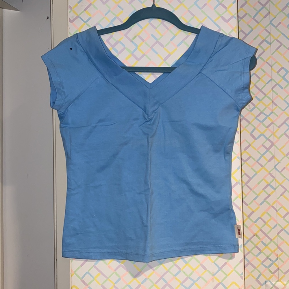 🌟 Guess Blue V-Neck Short Sleeve ❤️